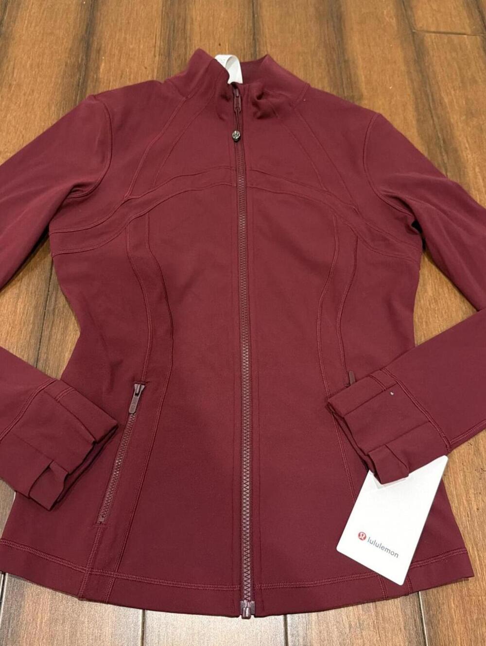 Lululemon Women's Burgundy and Red Jacket